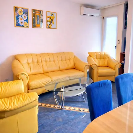 Antonela Apartment *